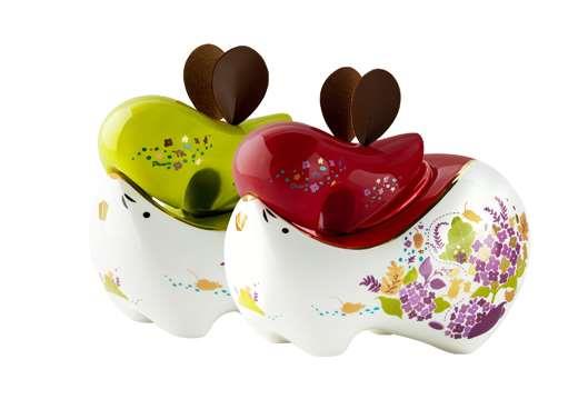 春節前夕，昇恆昌推出「鼠年瓷罐禮盒」、「發生好鼠撲滿」。（昇恆昌提供）