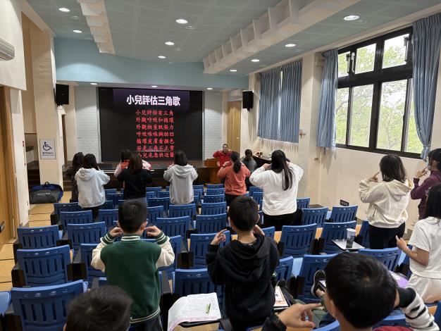 1140328辦理述美國小教職員工「CPR AED」急救訓練1.JPG