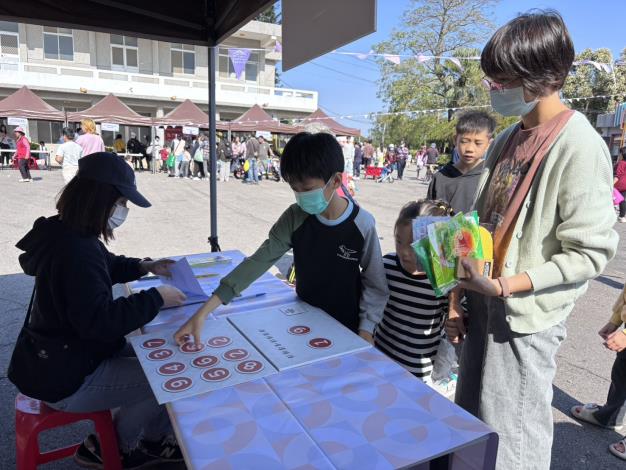 1141123辦理1966長照服務宣導11月系列活動宣導2