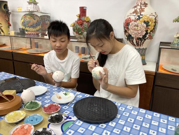 1130921 小小藝術家來襲 家扶中心DIY彩繪體驗日3