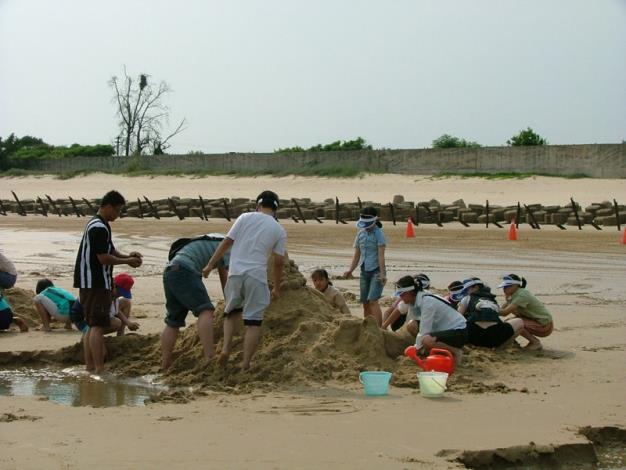 2005沙灘-照片11.JPG