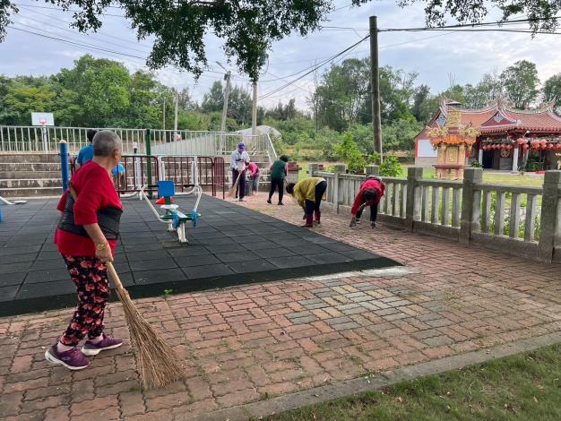 LINE_ALBUM_2025112_251103_14