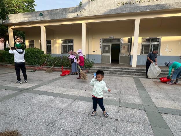 LINE_ALBUM_2025112_251103_16