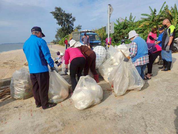 LINE_ALBUM_2025112_251103_3