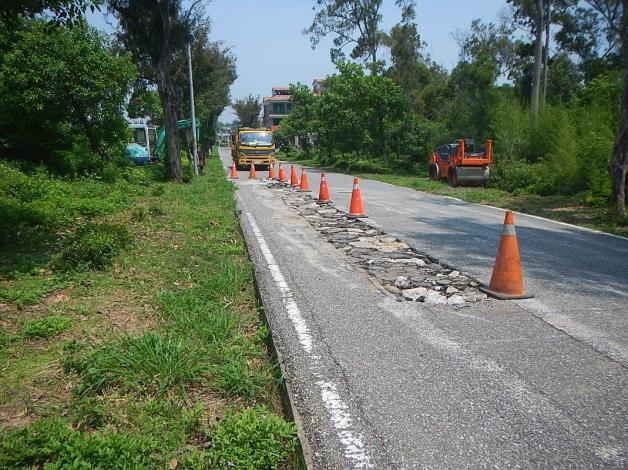 1080502道路路面養護-堡山路道路基改善及刨除重鋪