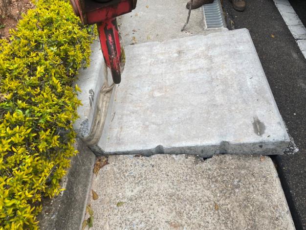 1110217-18道路附屬設施養護-水溝蓋板損壞更換