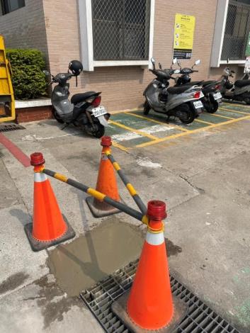 1140408道路周邊附屬設施-水溝蓋板破損修復