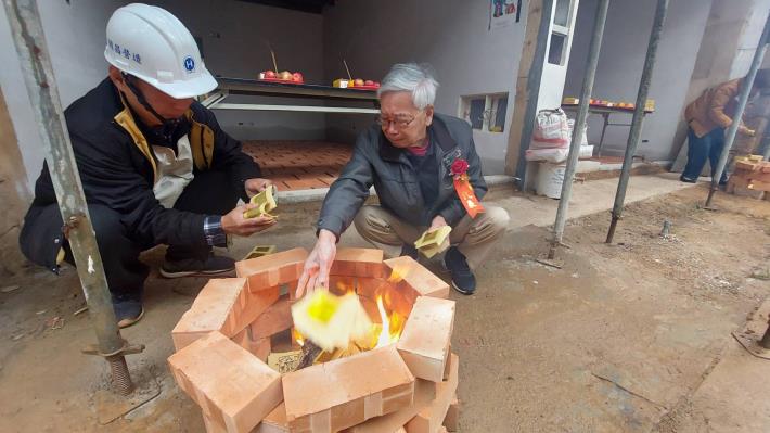 1141225沙美特色街區建築修復再利用示範工程「收規合脊祭祀祈福典禮」4)