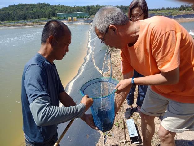 109年6月19日縣府會同水試所至本縣各養蝦場巡視並宣導